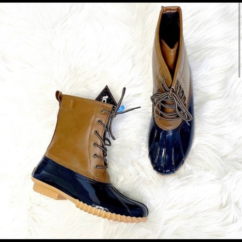 Totes waterproof boots rain boots snow winter lace up navy tan duck